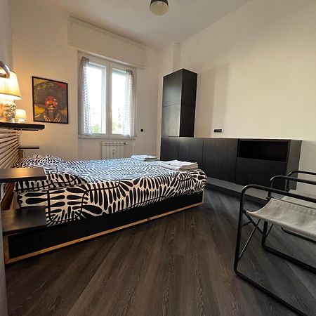 Roby'S Guest House In San Martino Genua Buitenkant foto